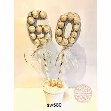 Ferero rocher diy geschenkideen geschenke zum geburtstag einladungen basteln kinder andere ideen zum selbermachen pralinenstrauß mops basteln ferrero rocher erdbeertee schokoladenblumen diy blumen goldene hochzeit. Rocher Pralinen Zahlen Baum Jubilaum Geburtstag
