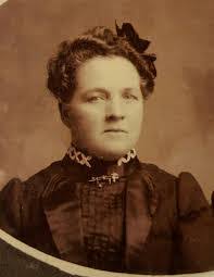 Edith Allard's Instagram, Twitter & Facebook