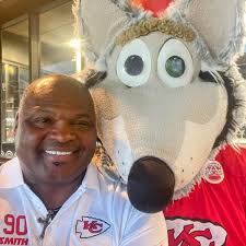 Sometimes we finish each other's sentences. #BestFriendsforever  #CheifsKingdom