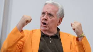 Sarasota's oldest teacher brings passion and perspective