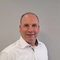 60+ perfiles de «Kosbab»