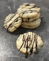 Petits Gateaux Noix De Coco Et Chocolat Facon Rochers Ou Congolais Au Companion Thermomix Ou Sans Robot Les Recettes De Sandrine Au Companion Ou Pas Gateau Noix De Coco Gateau