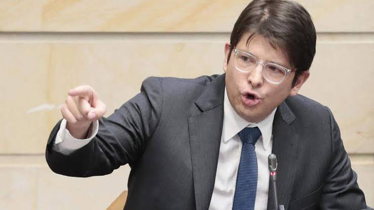 Colombian politics shaken after Bogotá assassination attempt | Miami Herald