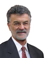 Plastics firms play chess in recession