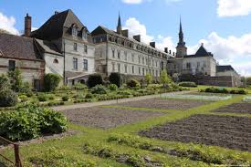 La Chartreuse De Neuville Triplancar