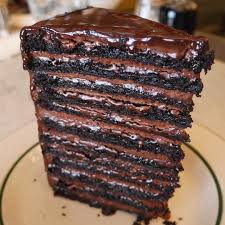 When You Re Only Allowed One Slice Of Cake The Famous 24 Later Cake From Maison Pickle Nyc Delicious Desserts Yummy Cakes Food