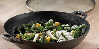 Mittagsgerichte in weniger als 30 minuten oder 10 zutaten kochen und gesunde, nährstoffreiche inhaltsstoffe genießen. Wok Pfanne Wok Sets Wok Gerichte Kela Online Shop