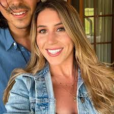 Kayla Thurston's Instagram, Twitter & Facebook