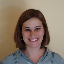 Anna Leal (@AnnalealB)