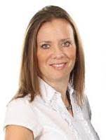 Amber Crosbie's Instagram, Twitter & Facebook