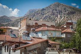 Aşi randevularinda yaş siniri 25'e i̇ndi̇. Elmali Rural Turkey Where Few Tourists Go Explore The World With Simon Sulyma