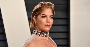 The problem, though, is that for years she was not taken blair's hollywood career has spanned two decades. Why Did Selma Blair Shave Her Head She Opens Up About Living With Ms