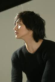 j 俳優 顔 人体