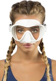 Pin By Shane L On Cressi Mask Scuba Girl Scuba Diver Girls Dive Mask