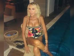 La conductora laura bozzo es una de las personalidades peruanas con mayor aceptación se trata de un reflexivo mensaje que publicó bozzo en su perfil de instagram para despedir el 2020 y donde. Laura Bozzo Habla Sin Censura Sobre Las Cirugias Esteticas Que Se Ha Hecho