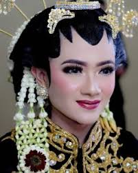 Paket rias paket nikah jogja · 1x pre wedding make up & hair do for couple (pria & wanita) rp. 15 Mua Rias Pengantin Terbaik Di Purwakarta Heikamu Com