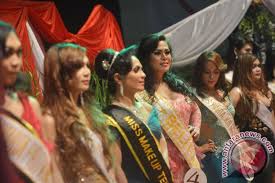 Check spelling or type a new query. Belasan Waria Salon Di Aceh Utara Terjaring Operasi Pekat Lgbt Antara News