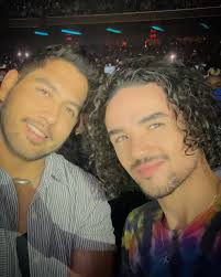 Edwin Dones (@eadwinn) • Instagram photos and videos