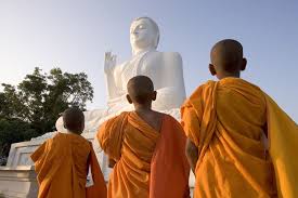 He was born as a royal prince in 624 bc in nepal. Der Buddhismus Infos Zur Weltreligion Geolino