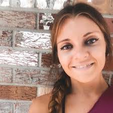 Alexandria Askew's Instagram, Twitter & Facebook