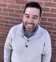 Chris Barragan's Instagram, Twitter & Facebook