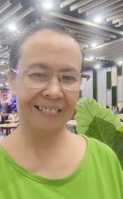 🎉 I recently helped Emmarose Gubalane Cabon Bandala, Vivian Ramirez Duguit  and Belle Sora earn the Conversation Starter badge! It's exciting support  them and be a part of their community. Check out