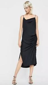 Vous trouvez le produit qui vous plaît à bas prix parmi les prêts à porter affichés sur notre site. Robe Zara Xs Satin Noir Ebay