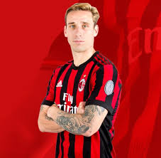 Formerly of argentinos juniors and independiente, he spent seven seasons with anderlecht. Lucas Biglia Fc Lucasbiglia Twitter