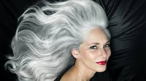 Scopri il miglior prezzo e le offerte per te! Capelli Grigi Naturali Come Fare Il Passaggio La Repubblica