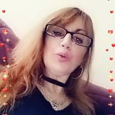 Lisa Soldano's Instagram, Twitter & Facebook