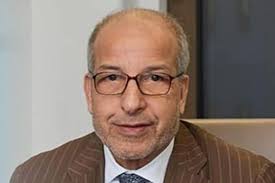 Tensions around farcical leadership battle