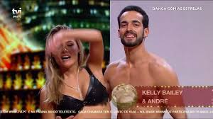 Determina a idade atual do joão e do pedro. Kelly Bailey Danca Com As Estrelas Thigh High Boots And Sexy Lingerie Video Dailymotion