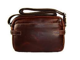 De la matière (besace en cuir, besace en tissu ou besace en coton), du public (besace pour homme. Besace Cuir Homme Marron Hugues 10809m De Ashtag France