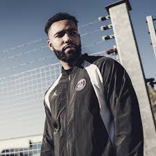 Sind sie als kunde mit der lieferzeit des bestellten produktes im einklang? Jordan Paris Saint Germain Aj1 Jacke Schwarz Weiss Herren Fanbekleidung
