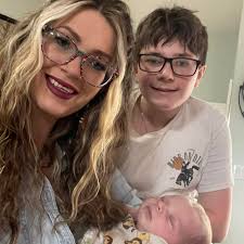 ☎️ 727-717-5727 call or text me for more info!  https://www.zillow.com/homedetails/1863-Venetian-Point-Dr-Clearwater-FL-33755/46971375_zpid/