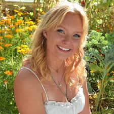 hi! my name is anna anderson and i'm from lyons, colorado. und is my top  school and i'm currently undecided