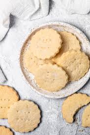 This super simple scottish shortbread is the perfect cookie to enjoy with family or give as as a gift. Scottish Shortbread Marsha S Baking Addiction