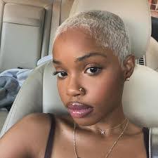 Samia Parker's Instagram, Twitter & Facebook