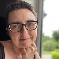 Shelly Blake 🌻 (@shellyblake) • Threads, Say more