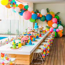 Party Time A Tropical Hawaiian Moana Themed Luau Ruby Is 4 Claire Collected Verjaardagsfeestjes Kinderfeestje Tropisch Feest Decoraties
