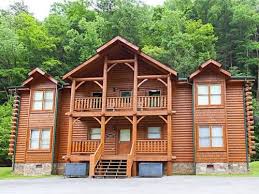 Creekside Lodge Gatlinburg Tennessee Set In Gatlinburg In The Tennessee Region This Detached Holiday Home Is 6 Km From Ripley Cabin Gatlinburg Cabins Lodge