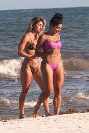Ganhe 2.000.000 kwai golds semanalmente! Aline Riscado Photos News And Videos Trivia And Quotes Famousfix
