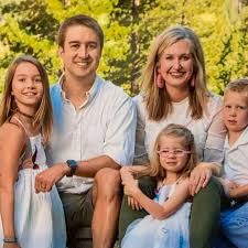 Bharat narumanchi entered a central austin pediatrician's office and killed her and himself. Doctor Took Hostages Killed Pediatrician In Murder Suicide At Austin Doctor S Office Keye