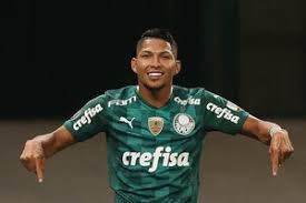 Raphael veiga é ofuscado por meia, líder nas estatísticas do palmeiras em 2021. Raphael Veiga Raphael Cavalcante Veiga Palmeiras
