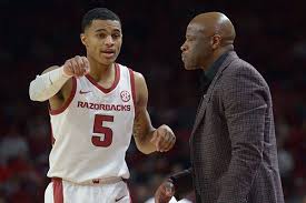 The arkansas transfer was averaging four points, 4.3 assists and three rebounds in 22.7 minutes per game before stepping away from the team and has ceded his starting role to dante harris while he's been absent. Wholehogsports Harris Back On Track
