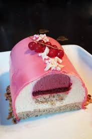 Buche Vanille Fruits Rouges12 Delicieux Desserts Recette Dessert Noel Buche De Noel