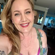 Danielle Press's Instagram, Twitter & Facebook