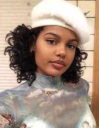 Pin de Rafaela Soares en faces