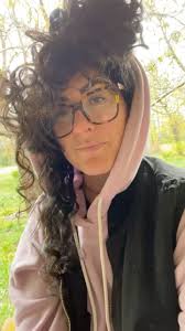 Maybe it was a bird?!!! I’ll never know.😫 Shout out to  @_traditionalmedicine_ for stylin me out with these sweet mini seed trays  with domes. Stay safe out there class!!! 🌲💚🌲#cybergarden #seed ...