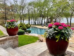 Here you will find a lot of pretty cool front door flower pot ideas. Blog Adorn